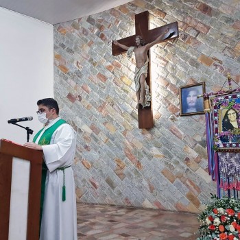 Adoração ao Santíssimo com o Ofício de Nossa Senhora